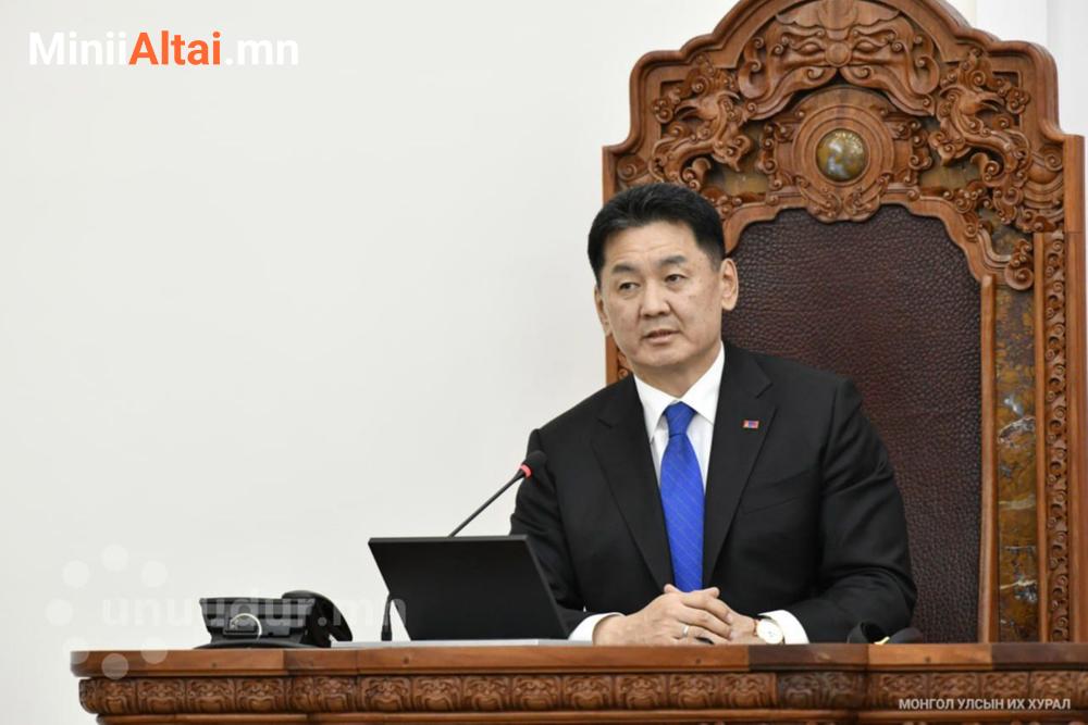 Ерөнхийлөгчийн өргөн мэдүүлсэн "УИХ-ын гишүүнийг эгүүлэн татах тухай" хуулийн төслийг УИХ-ын даргыг шинээр томилогдсоны дараа хэлэлцэхээр түр хойшлууллаа‼️
