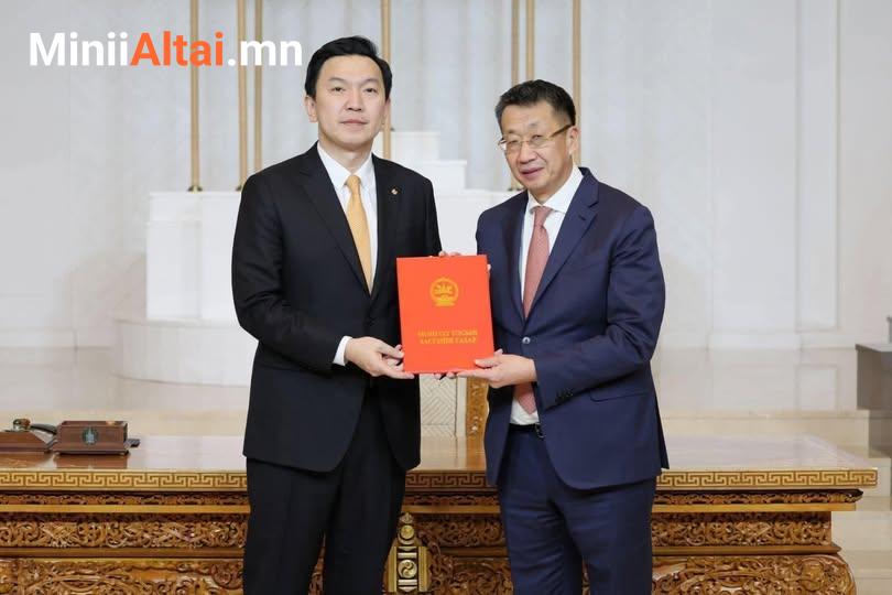 БОЛОВСРОЛЫН САЙДААР Л.ЭНХ-АМГАЛАН ТОМИЛОГДЛОО