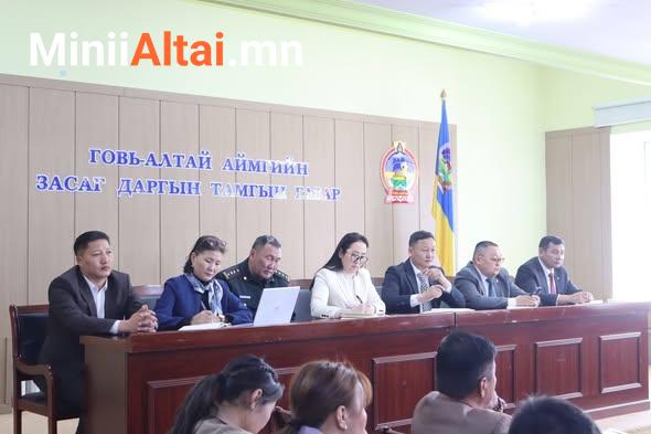 СУМДЫН ЗДТГ-ЫН АЛБАН ХААГЧДАД СУРГАЛТ ЗОХИОН БАЙГУУЛЛАА