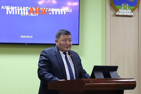 ТӨРИЙН АЛБАН ХААГЧДЫГ ЧАДАВХЖУУЛАХ СУРГАЛТЫГ ЗОХИОН БАЙГУУЛЛАА.